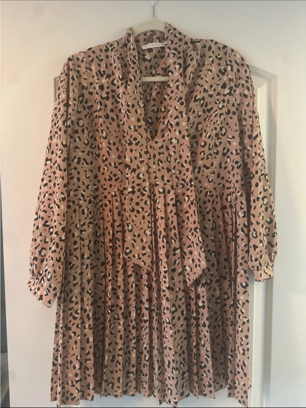 Boutique Leopard Print Tie-Neck Midi Dress